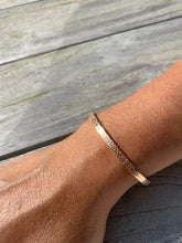 Afbeelding in Gallery-weergave laden, RVS armband - Bangle panter rose goud | MYKK