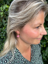 Afbeelding in Gallery-weergave laden, MYKK Jewelry | Oorbellen RVS - Rond zoet roze goud