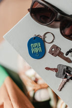 Afbeelding in Gallery-weergave laden, Sleutelhanger met kaart - Papa | MYKK Jewelry