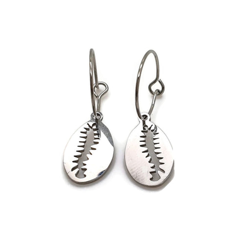 MYKK Jewelry | Oorbellen RVS - Kauri schelp zilver
