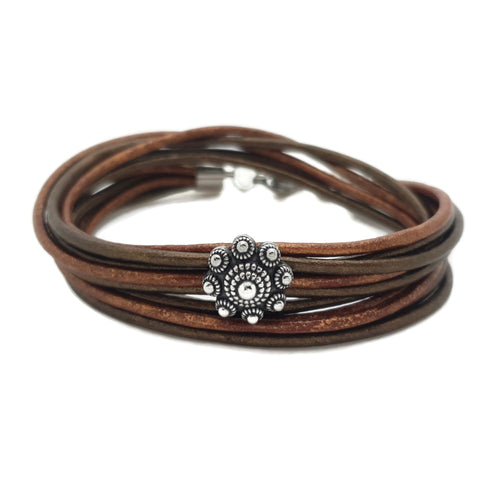 MYKK Jewelry | Sieraden RVS Zeeuwse knop armband dubbel - Bruin en koper metallic leer
