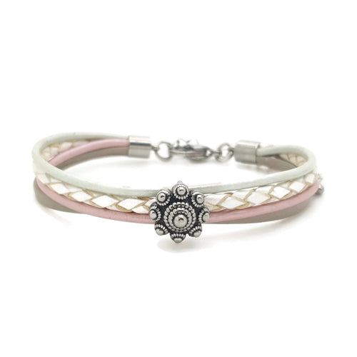 MYKK Jewelry | RVS Zeeuwse knop armband - Pastel zacht roze leer