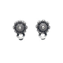 Afbeelding in Gallery-weergave laden, MYKK Jewelry RVS Zeeuwse knop oorbellen - Clip

